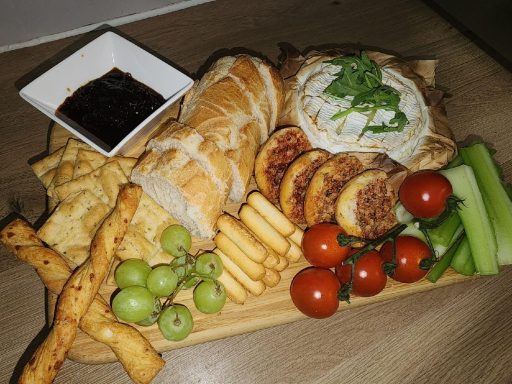 Baked Camembert